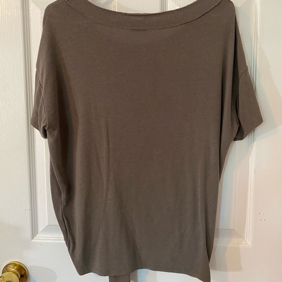 T-shirt with tie in front - Picture 3 of 4